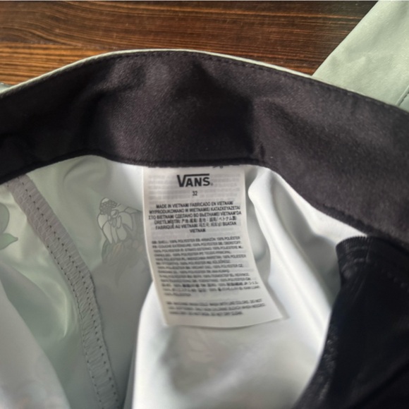 Vans Light Green Floral Graphic Shorts - Picture 4 of 4